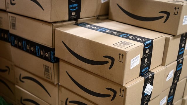 Amazon पर 90 हज़ार का Laptop मात्र 13 हज़ार में Return किये गए सामानो पर लगाया सेल। भारी डिस्काउंट पर खरीदे सभी वस्तु।Amazon sale